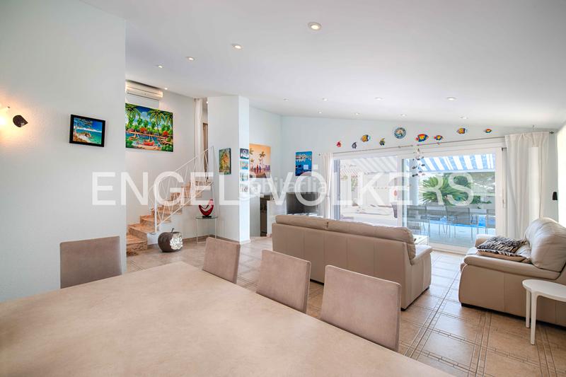 Foto 024bb579-66a0-45ea-8eea-d3b5442e190d. Maison avec parking piscine dans Peni Empuriabrava