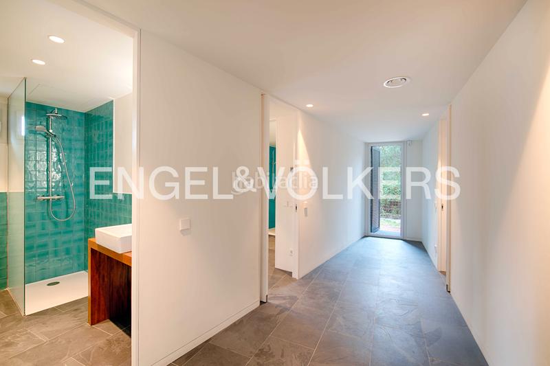 Foto 12df9858-9a58-40ae-ba68-ffdabe9bc250. Casa  contemporánea de alto standing con jardín, estudio independiente y posibilidad de piscina en Cadaqués
