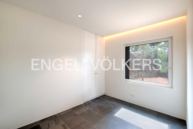 Foto 148cb982-b701-473a-b35c-b0e032f53340. Casa  contemporánea de alto standing con jardín, estudio independiente y posibilidad de piscina en Cadaqués