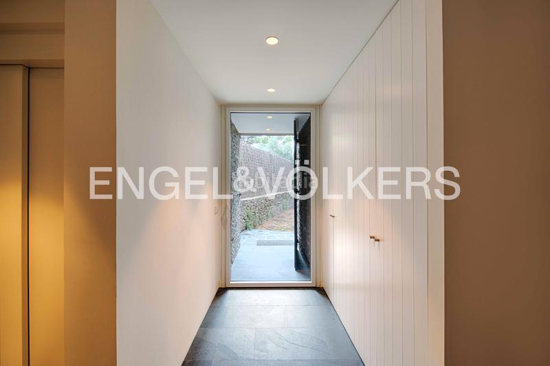 Foto bcbc46a0-5f74-4ed5-8666-b78db3704a7c. Casa  contemporánea de alto standing con jardín, estudio independiente y posibilidad de piscina en Cadaqués