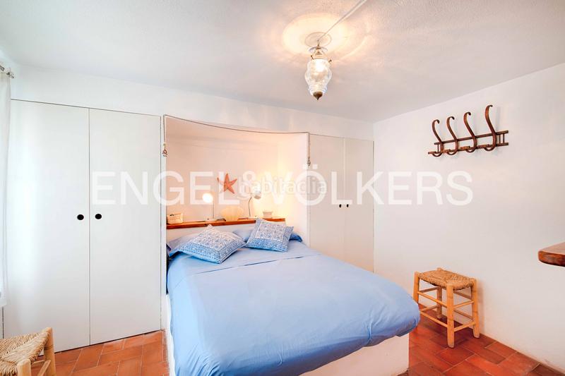 Foto 44fd8257-bdc1-4268-8aea-f181841ba71d. Apartamento encantador ático con terraza soleada y licencia turística en Cadaqués