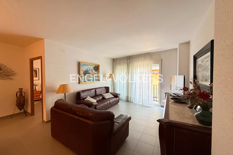 Foto 04972a27-239d-49f8-bcf6-2dc40fe909a0. Piso espacioso apartamento en el corazón de La Vila en Llançà