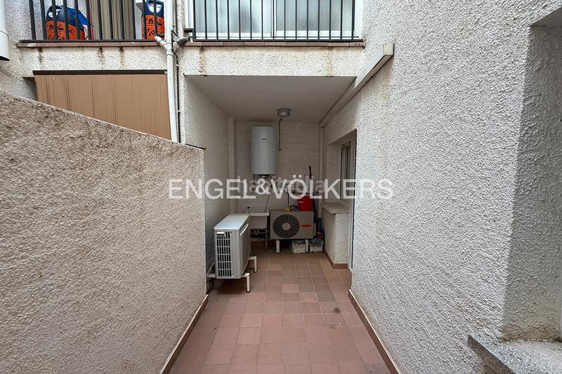 Foto 416dfd42-a405-494b-af7b-9681b6fd5eda. Piso espacioso apartamento en el corazón de La Vila en Llançà