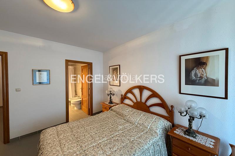 Foto 86a3a081-a396-40ea-aa90-32cc6ca453f7. Piso espacioso apartamento en el corazón de La Vila en Llançà