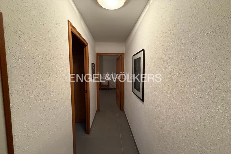 Foto ad88ea80-d298-4d84-875c-635834a2b9b2. Piso espacioso apartamento en el corazón de La Vila en Llançà