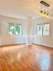 Etagenwohnung  Carrer santa llogaia. Piso reformado de 124 m² en el centro de figueres