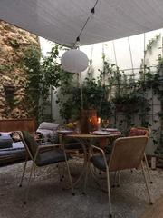 Duplex  Carrer del pení. Dúplex totalmente reformado en palau-saverdera
