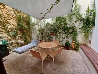 Dúplex  Carrer del pení. Dúplex totalmente reformado en palau-saverdera