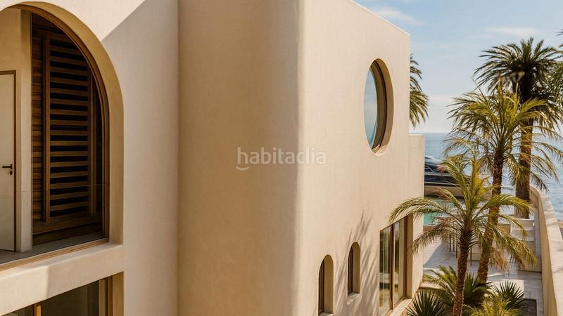 Foto 4675eab9-0eb5-43b2-9e15-327409fdb316. Chalet magnífica villa contemporánea con amarre privado en Empuriabrava