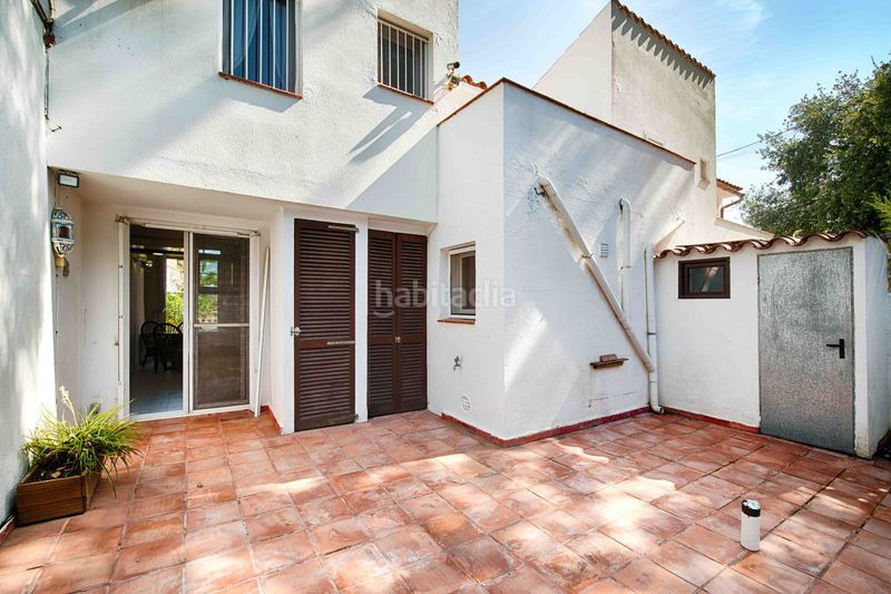Foto f929a4ef-37cc-40c0-8a73-cc6ae7772366. Casa adossada a Carlit - Montseny Empuriabrava