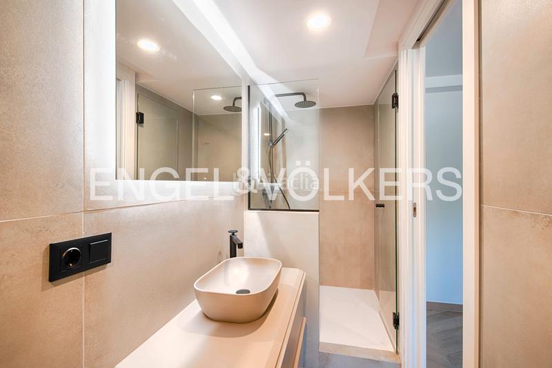 Foto 51054ae5-50b4-45c5-a4f8-9b5658f405f8. Chalet with fireplace heating parking pool in Navata