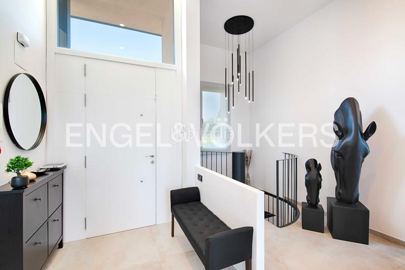 Foto cf3418fd-9b41-4201-8082-8a7281b394ca. Chalet with fireplace heating parking pool in Navata