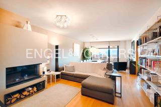 Duplex  Carrer sant llàtzer. Dúplex con encanto en el corazón de figueres