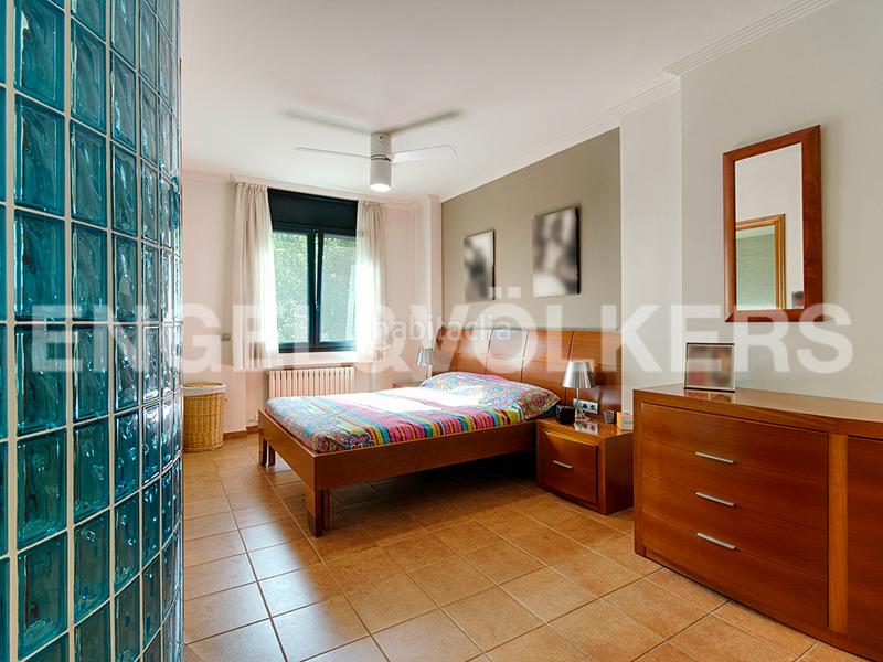 Foto 0df3b23a-5258-4300-b21f-ad7ae5660459. Casa a schiera con camino riscaldamento parcheggio in Figueres