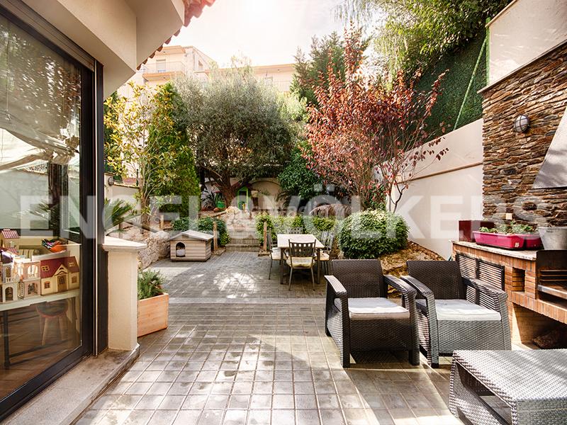 Foto 55ec4e25-67fe-460a-b704-1ddda6d52240. Casa a schiera con camino riscaldamento parcheggio in Figueres