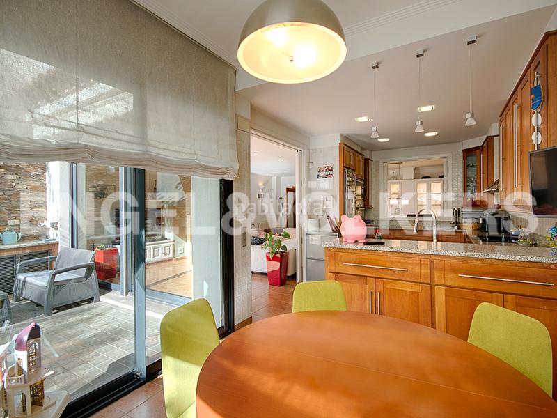 Foto 79bbb0a9-6dea-4313-b1b6-7aca48eedcdb. Casa a schiera con camino riscaldamento parcheggio in Figueres