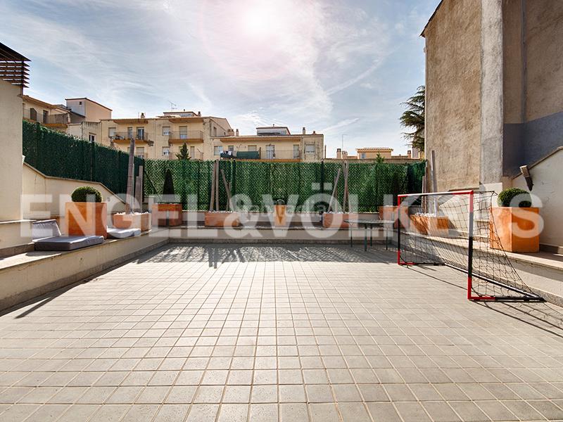 Foto 9da20236-d279-4de3-a07d-a469b29fe703. Casa a schiera con camino riscaldamento parcheggio in Figueres