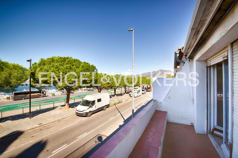 Foto 1b0603db-3bfb-4546-aac7-f69e6016d215. Casa adossada a Puig Rom-Canyelles-Almadrava Roses
