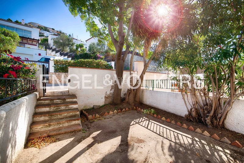 Foto e0f69749-0526-47de-a875-cbf3647f6d80. Casa adossada a Puig Rom-Canyelles-Almadrava Roses