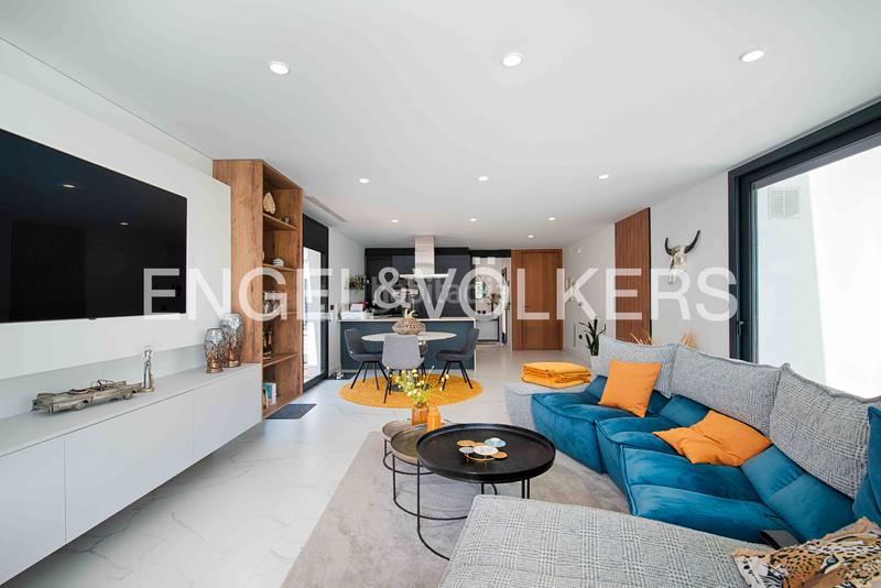 Foto 210e885a-c900-4fb0-81b2-8be0bc885b34. Chalet con parcheggio piscina in Tordera - Fluvià - Llobregat Empuriabrava