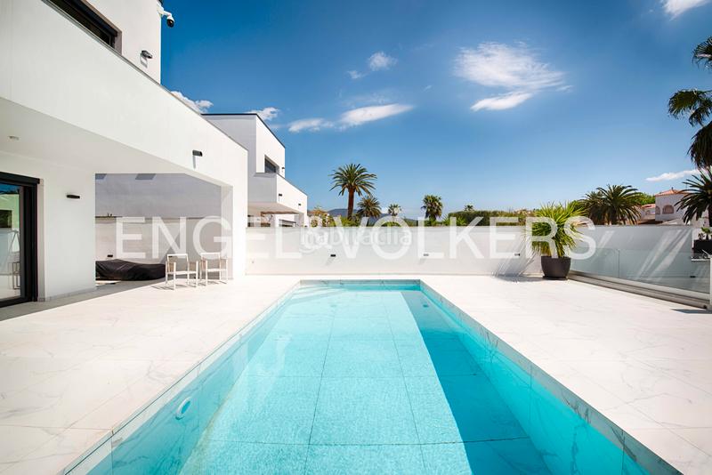 Foto d46cc408-f41c-4c0b-a4b4-df2e969b0da7. Chalet con parcheggio piscina in Tordera - Fluvià - Llobregat Empuriabrava