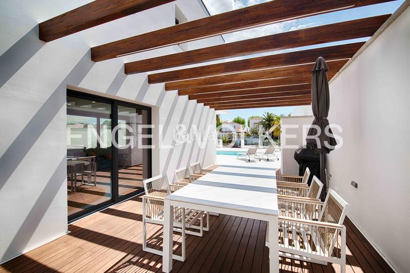 Foto d988ab4e-fdb9-491e-b37a-8cb8e758cf08. Chalet con parcheggio piscina in Tordera - Fluvià - Llobregat Empuriabrava