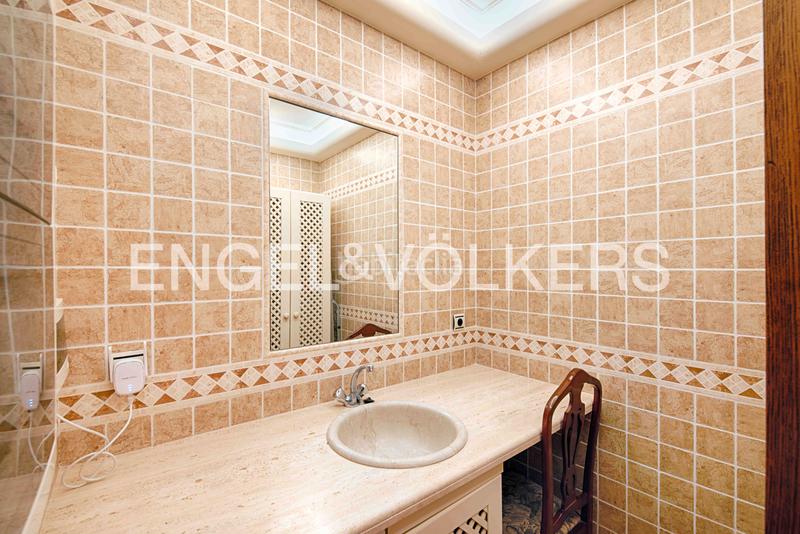 Foto 33f2c2b2-ec25-4218-bbb0-64d2079a57e4. Chalet avec cheminée parking piscine dans Peni Empuriabrava