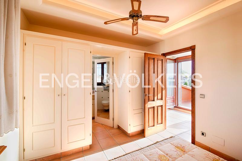 Foto 499545d3-568a-4f4e-bf67-93bae2349307. Chalet avec cheminée parking piscine dans Peni Empuriabrava