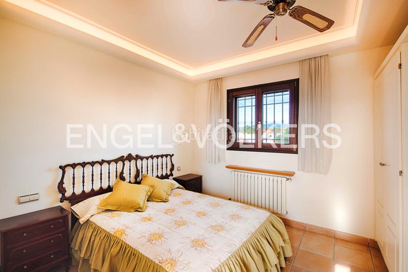 Foto c889328a-3744-41ed-bc03-3487f7fb4971. Chalet avec cheminée parking piscine dans Peni Empuriabrava