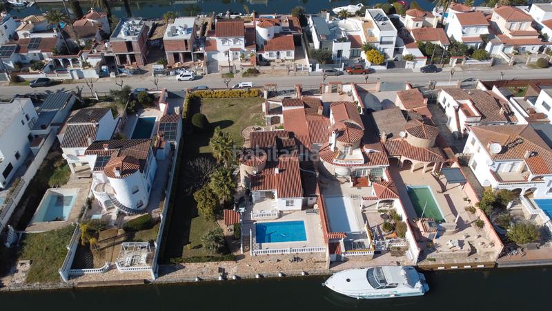 Foto 422ecfe6-f77a-4fae-bfb8-5cc4e41086f9. Chalet dans Segre - Ebre - Ter Empuriabrava