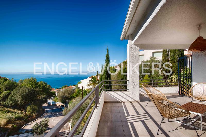 Foto a0668e40-eec3-499f-b9d7-6f7a37b1126e. Casa con piscina in Puig Rom-Canyelles-Almadrava Roses