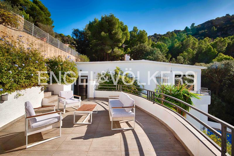 Foto bd46fda6-b441-43d0-9d05-bba6ae9e299c. Casa con piscina in Puig Rom-Canyelles-Almadrava Roses