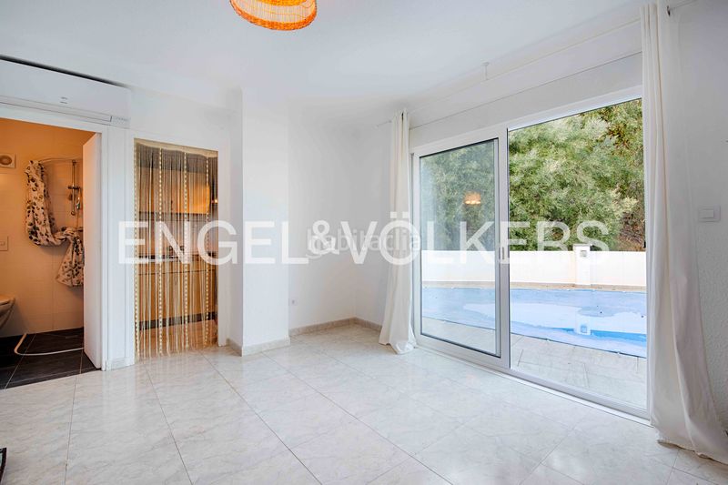 Foto 947ad161-3fd8-46ac-bfb1-9a13f2e6b991. Casa amb piscina a Puig Rom-Canyelles-Almadrava Roses