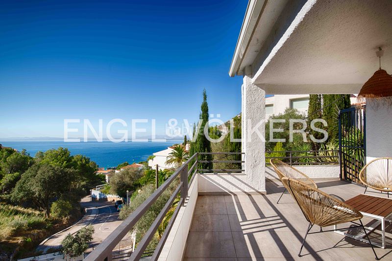 Foto a0668e40-eec3-499f-b9d7-6f7a37b1126e. Casa amb piscina a Puig Rom-Canyelles-Almadrava Roses