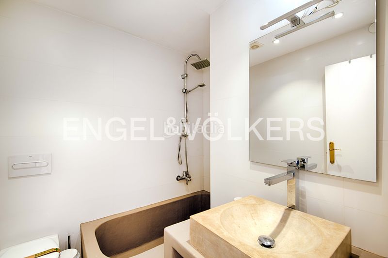 Foto c301e35c-01fe-4d4f-ab32-75ed9b16e483. Casa amb piscina a Puig Rom-Canyelles-Almadrava Roses