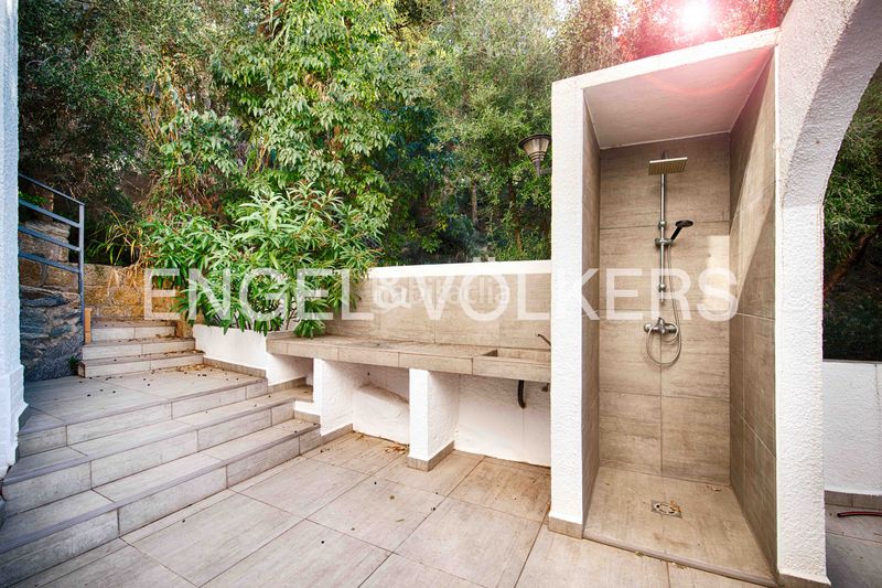 Foto cfb669b2-1644-43c5-a143-3efa32ca7a4a. Casa amb piscina a Puig Rom-Canyelles-Almadrava Roses