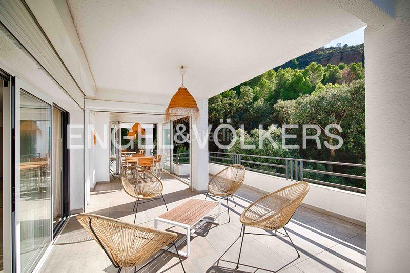 Foto f31fa371-3697-4f8c-9fa1-649554ad78f1. Casa amb piscina a Puig Rom-Canyelles-Almadrava Roses