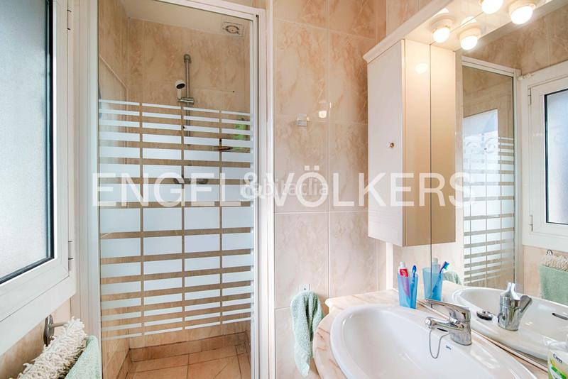 Foto c6f5a296-64fe-4c5a-aa04-19823ade4fea. Casa amb xemeneia a Muga - Gran Reserva - Badia Empuriabrava