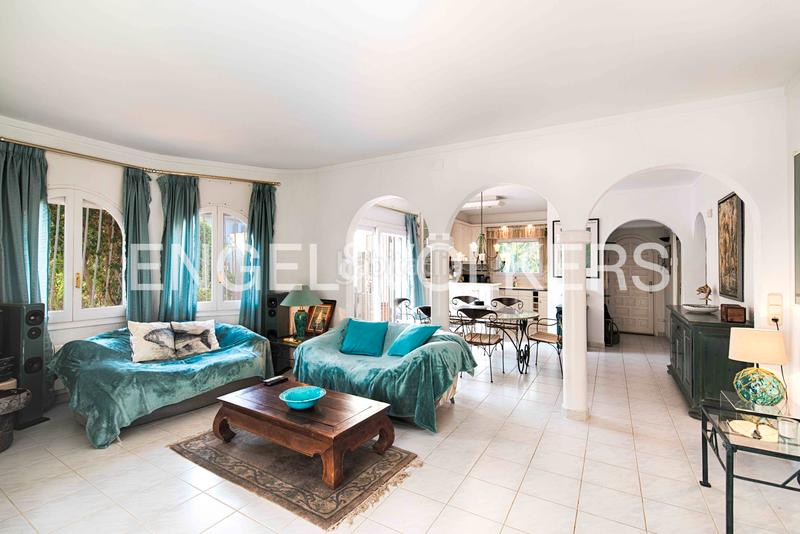 Foto 0b0e0b55-ad34-4db2-9636-33a2cc7191a5. Haus mit parking pool in Francolí - Freser - Noguera Empuriabrava