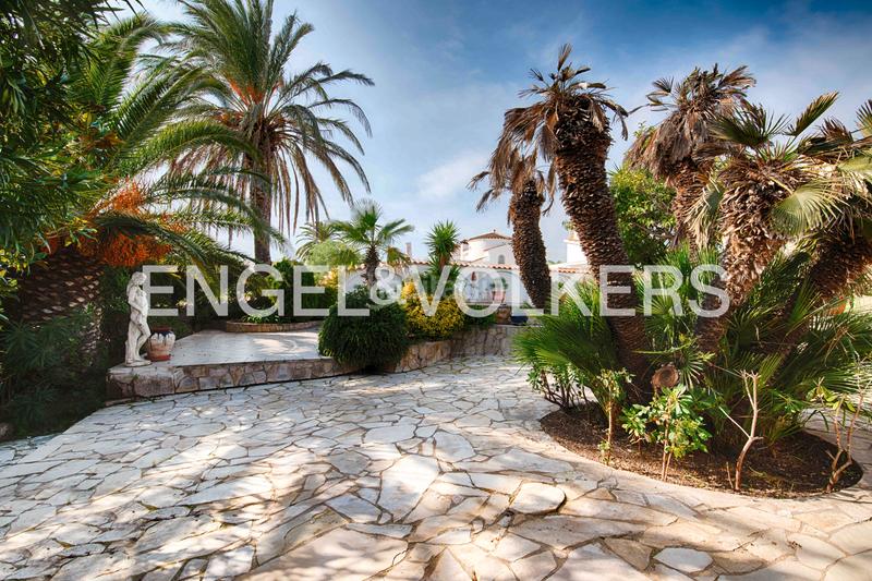 Foto 6d48b500-fa05-40a8-bd9a-c31c882bb4d5. Haus mit parking pool in Francolí - Freser - Noguera Empuriabrava