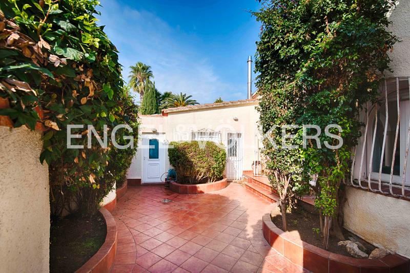 Foto a2485724-2744-483c-a464-43ca84cf69f3. Haus mit parking pool in Francolí - Freser - Noguera Empuriabrava