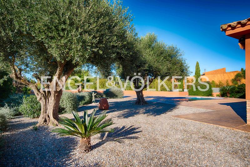 Foto 04853552-0222-4314-964d-6a1661b7f6f5. Chalet con riscaldamento parcheggio piscina in Peralada