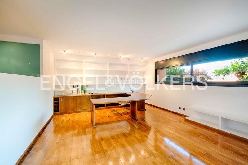 Foto 08a34ced-f027-42fb-89e0-27d1b9baced7. Chalet con riscaldamento parcheggio piscina in Peralada