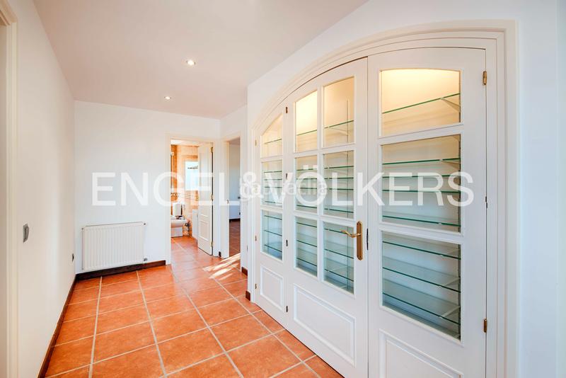 Foto 5a36aff3-4929-431d-aae6-13d54f9f07e9. Chalet con riscaldamento parcheggio piscina in Peralada