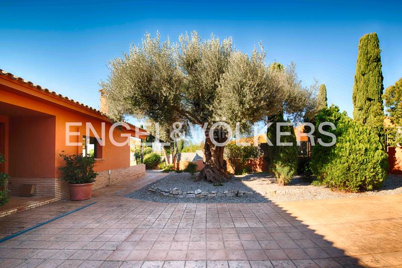 Foto 61295cc5-e6ae-46af-9a4c-491d14fd97d0. Chalet con riscaldamento parcheggio piscina in Peralada