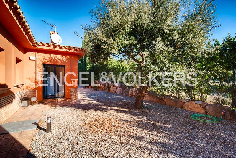 Foto 7fe803c8-d642-49f2-9253-7768e5f752d4. Chalet con riscaldamento parcheggio piscina in Peralada