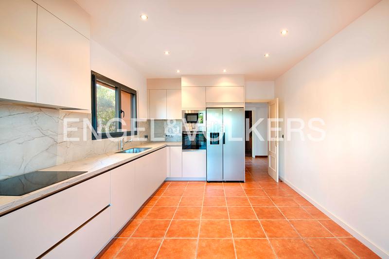 Foto 82bfa1ad-8304-4075-baa0-5f040f21a3ed. Chalet con riscaldamento parcheggio piscina in Peralada