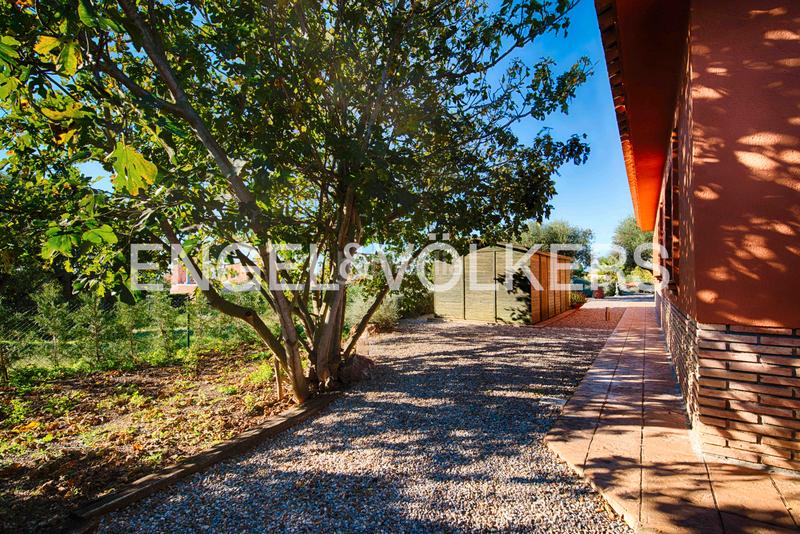 Foto bce792ae-ec1c-4d6b-8224-fecfbb05ae75. Chalet con riscaldamento parcheggio piscina in Peralada