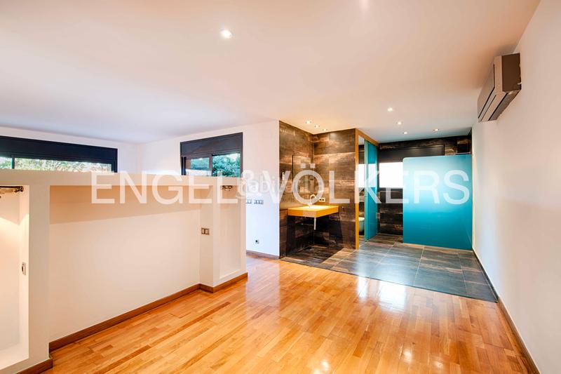 Foto cad23049-f02d-44f2-abf9-36b5fce74710. Chalet con riscaldamento parcheggio piscina in Peralada