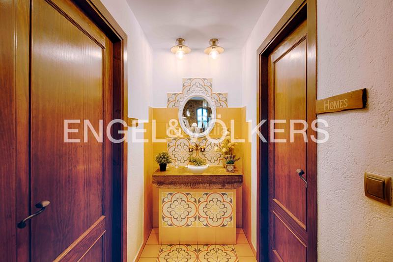 Foto 3bff6957-5248-4002-8fc2-44869228b493. Edificio con piscina in Terrades